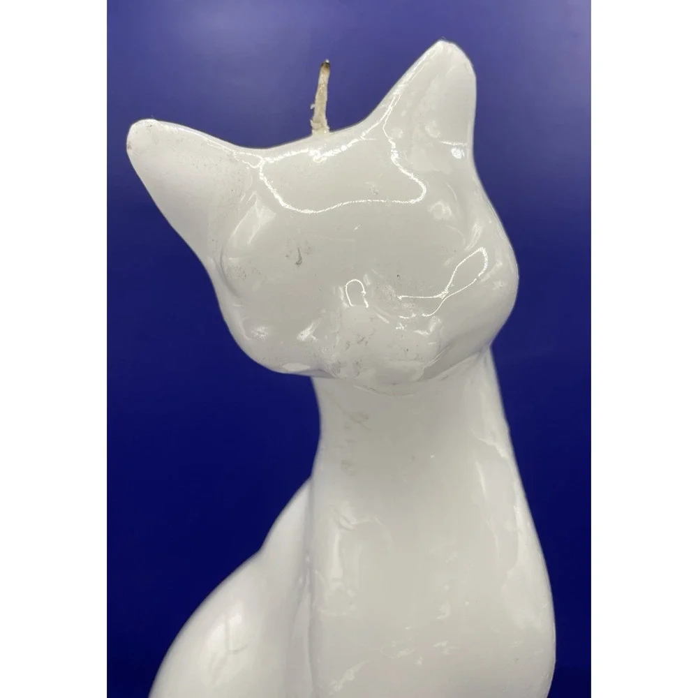 Elegant Persian White Cat Candle 8